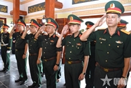Defense delegation conducts gratitude activities in Thai Nguyen